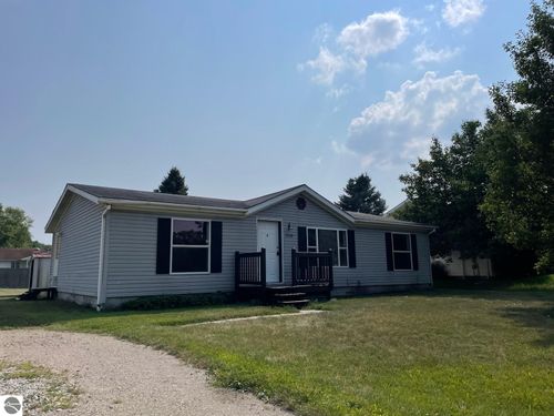 5226 Jonathon Ln, Mt Pleasant, MI, 48858-4729 | Card Image