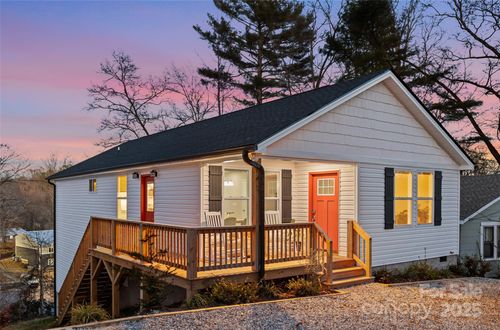 95 Eastabrook Ave, Brevard, NC, 28712-4819 | Card Image