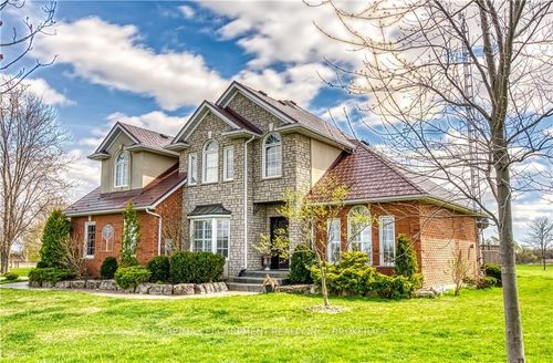 698 Broman Crt, Canfield, ON, N0A1C0 | Card Image
