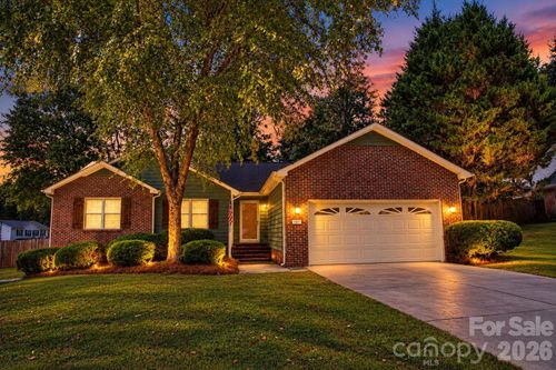 101 Antelope Dr, Mount Holly, NC, 28120-9418 | Card Image
