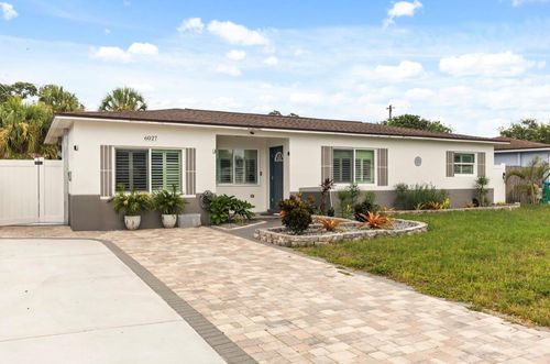 6027 43rd Ter N, KENNETH CITY, FL, 33709-5142 | Card Image