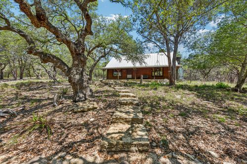 501 Oak Knob Dr, Wimberley, TX, 78676-6114 | Card Image