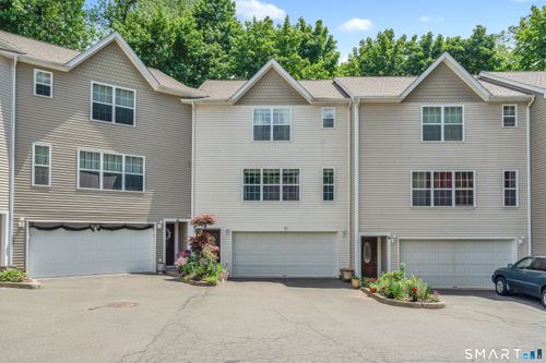 5-22 2nd Ave, Danbury, CT, 06810-5654 | Card Image