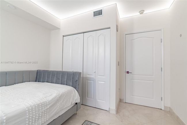 APT-508 - 17555 Atlantic Blvd, Condo with 3 bedrooms, 2 bathrooms and null parking in Sunny Isles Beach FL | Image 26