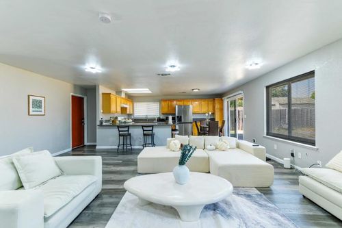 8617 Lodestone Circle, Elk Grove, CA, 95624 | Card Image