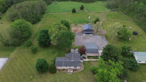 13184 State Road 120, Middlebury, IN, 46540-9518 | Card Image