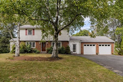 215 Andover St, Georgetown, MA, 01833-1303 | Card Image