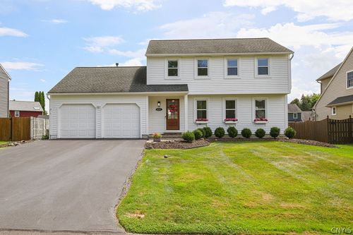 4257 Mayfair Cir, Liverpool, NY, 13090-6849 | Card Image