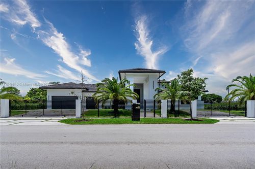 2610 Sw 130th Ave, Miami, FL, 33175-2018 | Card Image