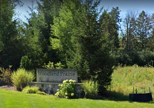 6749 S Prairiewood Ln, Franklin, WI, 53132-7210 | Card Image
