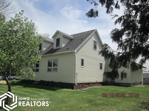 3130 130th St, Belmond, IA, 50421-7518 | Card Image