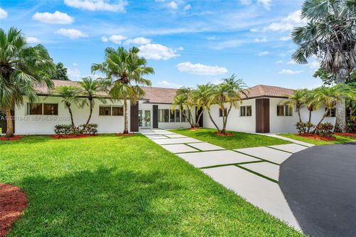 13900 Mustang Trl, Southwest Ranches, FL, 33330-3622 | Card Image