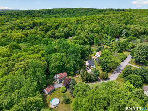8 Lee Brook Dr, Ledyard, CT, 06339-1526 | Card Image