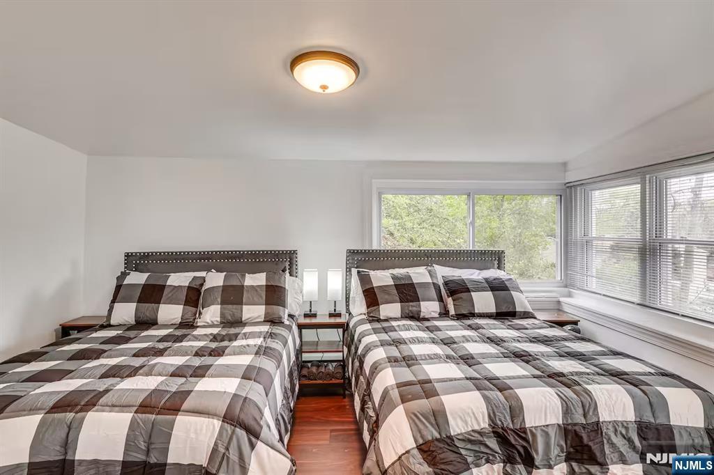 Residential in Lincoln Park Borough 5