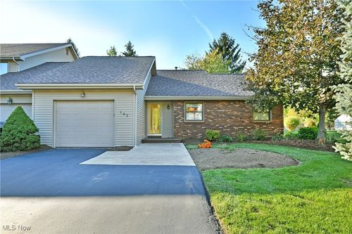 105 Diamond Way, Cortland, OH, 44410-1373 | Card Image