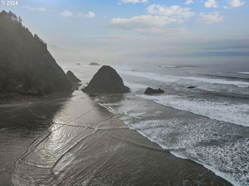 8500 E Beach Rd, Arch Cape, OR, 97102 | Card Image