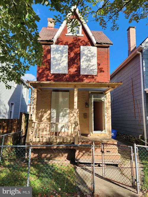 3113 Barclay St, BALTIMORE, MD, 21218-3414 | Card Image