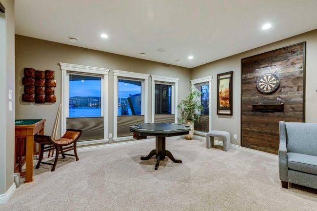 123 Mahogany Bay Se, Home with 4 bedrooms, 3 bathrooms and 7 parking in Calgary AB | Image 34
