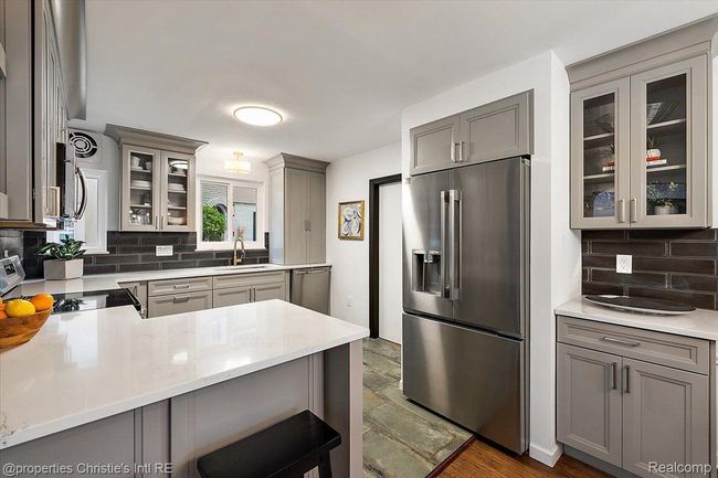75 Grosse Pointe Blvd, House other with 3 bedrooms, 3 bathrooms and null parking in Grosse Pointe Farms MI | Image 11