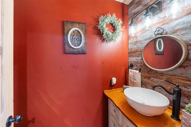 Inviting half bath | Image 42