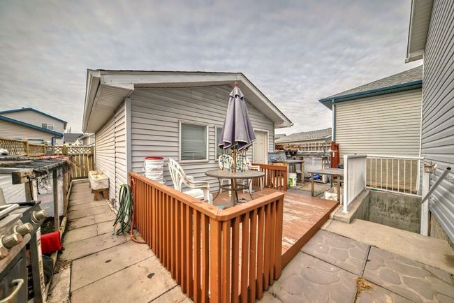 40 Martin Crossing Bay Ne, Home with 6 bedrooms, 2 bathrooms and 2 parking in Calgary AB | Image 41