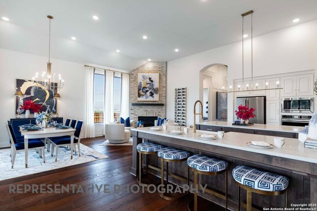 310 Cleveland, House other with 4 bedrooms, 5 bathrooms and null parking in New Braunfels TX | Image 4