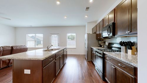 2216 Zeva Cir, Columbia, TN, 38401-3387 | Card Image