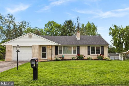 3966 Bahn Ave, YORK, PA, 17408-9322 | Card Image