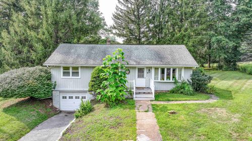 13 White Oak Ter, Campbell Hall, NY, 10916-2113 | Card Image