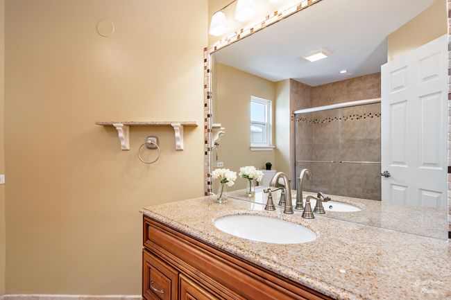 572 Green Bay Ct, Home with 4 bedrooms, 3 bathrooms and null parking in Lake Zurich IL | Image 19