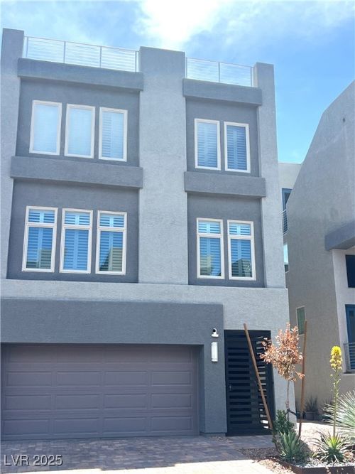 8095 Carpenter Creek Ave, Las Vegas, NV, 89113-3685 | Card Image