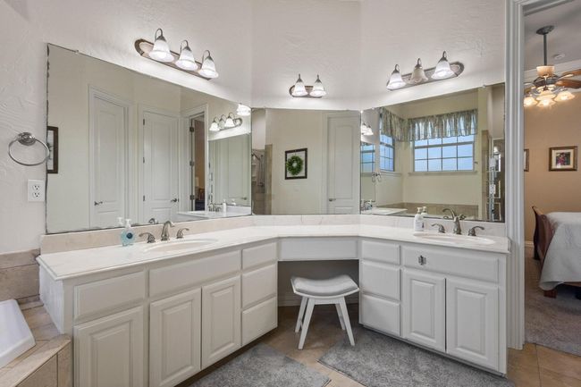 Vanity space. | Image 22