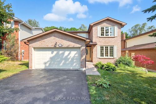 227 Blue Heron Dr, Oshawa, ON, L1G6X7 | Card Image