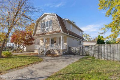 6665 Parkland Street, Home with 4 bedrooms, 2 bathrooms and null parking in Dearborn Heights MI | Image 1