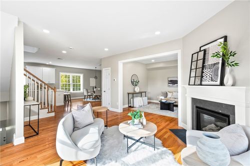 b-4 Old County Village Road, Smithfield, RI, 02917 | Card Image