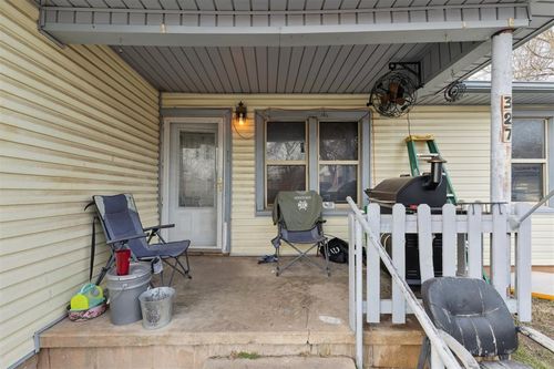 327 W Center St, Lexington, OK, 73051-8916 | Card Image