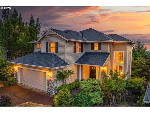 9119 Se Highgate Dr, Happy Valley, OR, 97086-9169 | Card Image