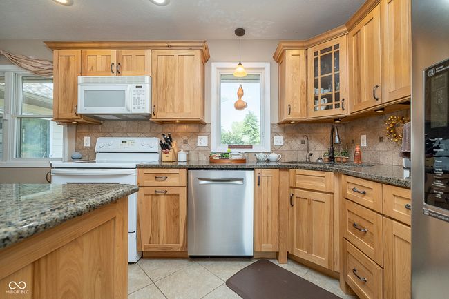 7302 Hidden Valley Dr, House other with 3 bedrooms, 2 bathrooms and null parking in Plainfield IN | Image 5