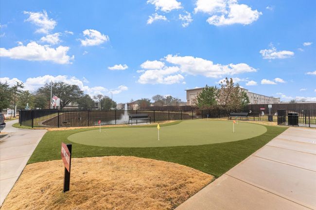 Enjoy the on-site putting green and beautifully maintained outdoor spaces designed for relaxation and recreation. | Image 25