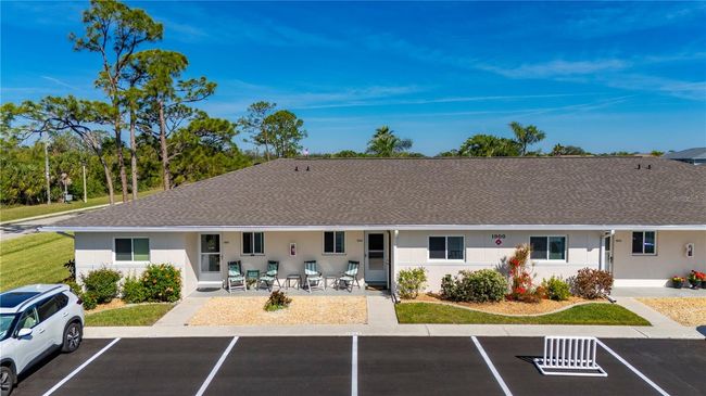 APT-1902 - 12538 Sw Kingsway Cir, Condo with 2 bedrooms, 2 bathrooms and null parking in LAKE SUZY FL | Image 27