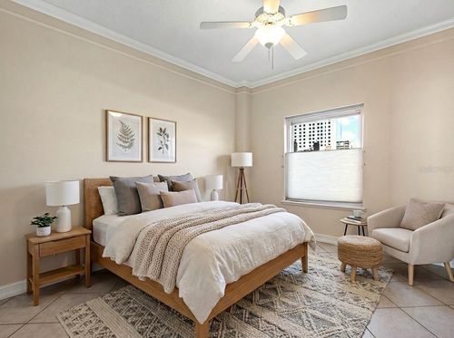 unit-401-1233 N Gulfstream Ave, SARASOTA, FL, 34236-8954 | Card Image