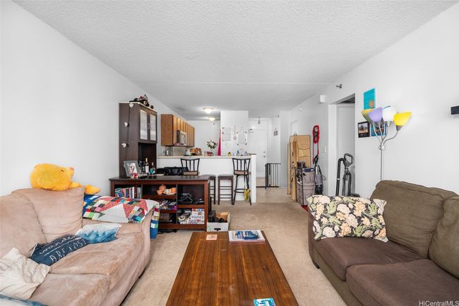 APT-216 - 98-402 Koauka Loop, Condo with 2 bedrooms, 1 bathrooms and 2 parking in Aiea HI | Image 5