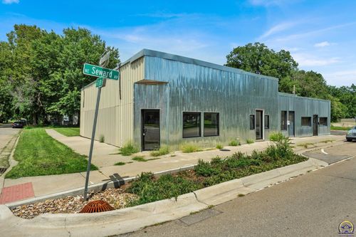 1700 Ne Seward Ave, Topeka, KS, 66616-1246 | Card Image