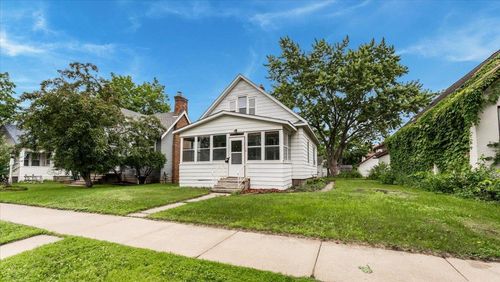 736 15th Ave S, Saint Cloud, MN, 56301-4118 | Card Image