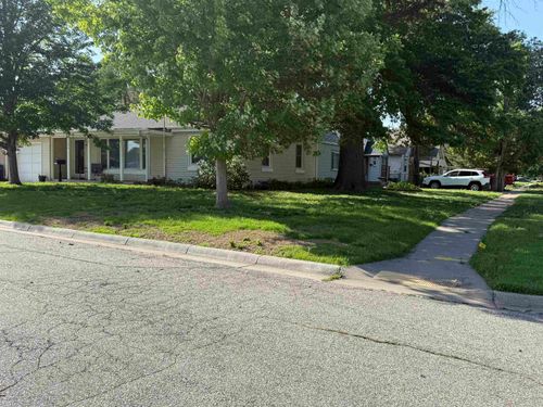 104 W Avenue C, McPherson, KS, 67460-5602 | Card Image