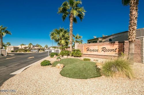 1905 Victoria Farms Rd, Lake Havasu City, AZ, 86404-8535 | Card Image