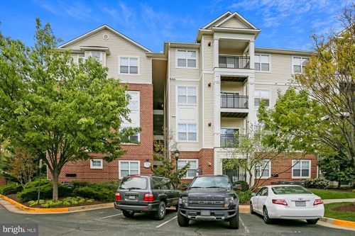 apt-103-12945 Centre Park Cir, HERNDON, VA, 20171-5965 | Card Image