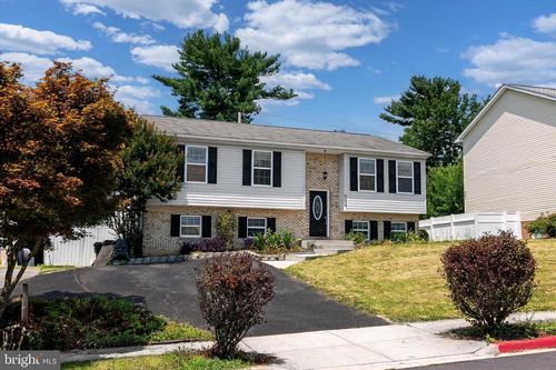 924 Kasinof Ave, HAGERSTOWN, MD, 21742-4606 | Card Image