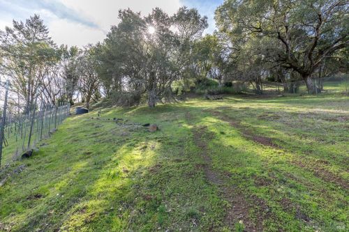 3473 Parker Hill Rd, Santa Rosa, CA, 95404-1521 | Card Image
