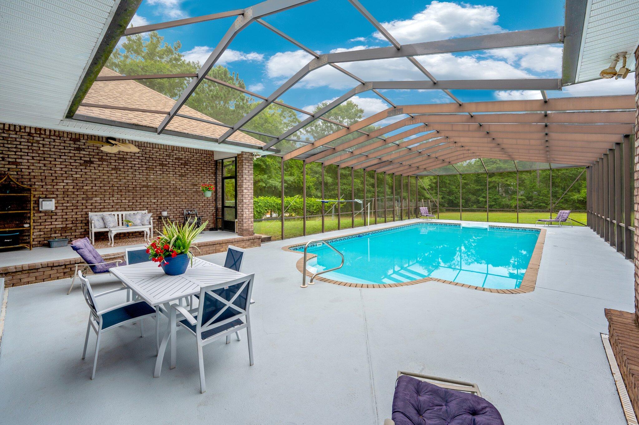 Lake Silver Rd, Crestview, FL 32536